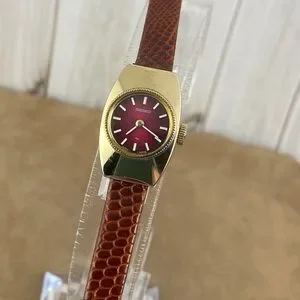Vintage Ladies Seiko Hand Wind Dress Wrist Watch Red Dial white hands markers Seiko | Accessories | Vintage Ladies Seiko Hand Wind Dress  main image 2